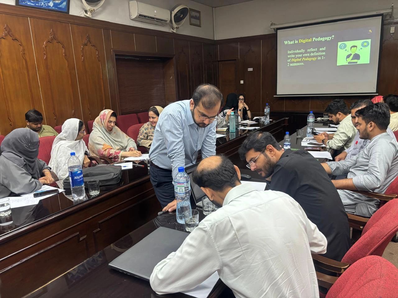 Guiding educators through digital pedagogy